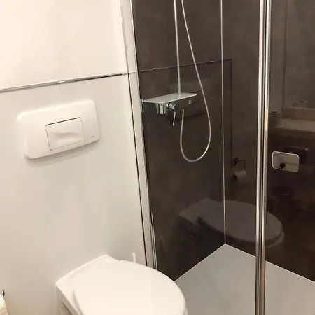 Andra Apartment